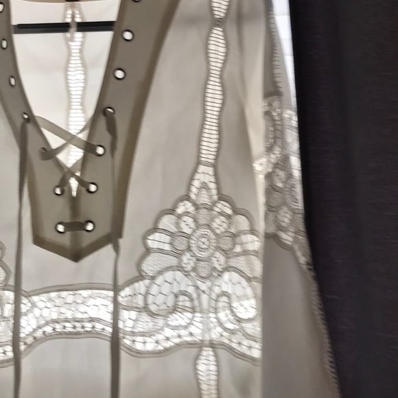 Gorgeous free people lace top - Picture 2 of 4